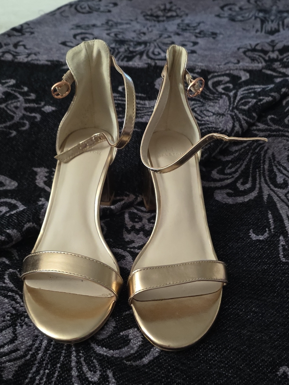 H by Halston Metallic Gold Practical Heel Open-Toe Ankle-Strap Heels Sz 8